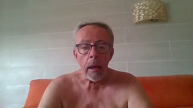 Pokazy przed kamerką – tuggy59