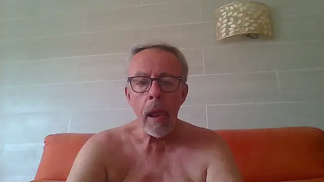 tuggy59's Webcam Show
