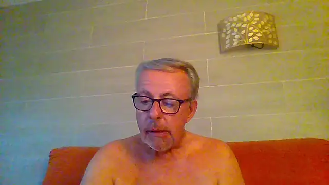Pokazy przed kamerką – tuggy59