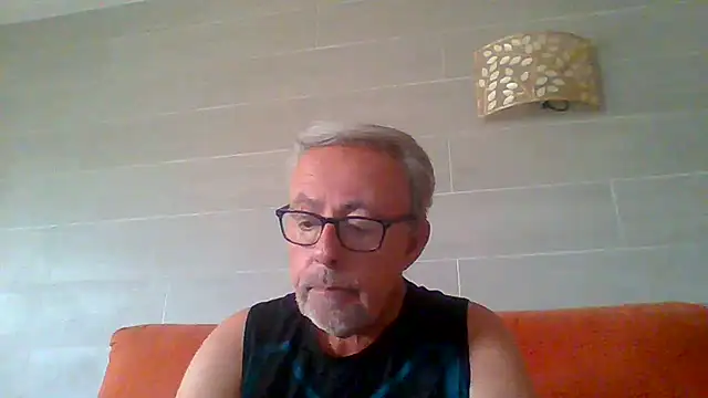 tuggy59's Webcam Show