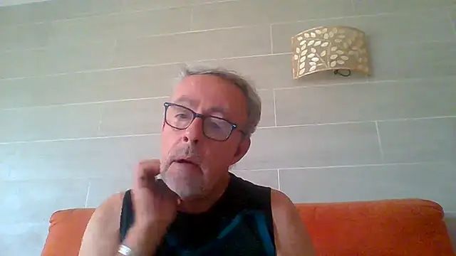 Pokazy przed kamerką – tuggy59