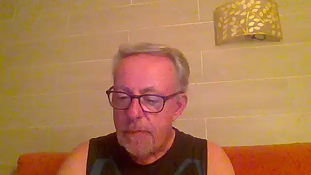 Pokazy przed kamerką – tuggy59