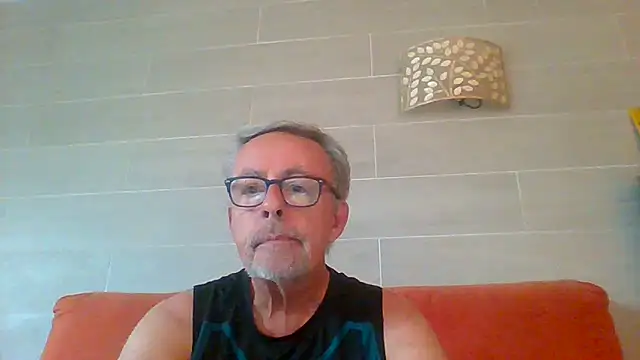 tuggy59 Show in webcam