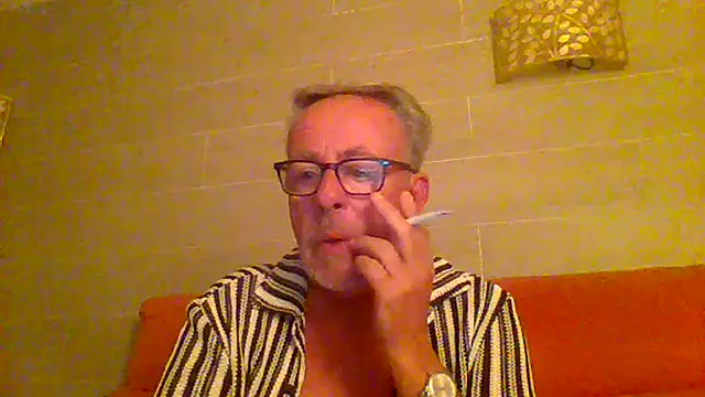 Pokazy przed kamerką – tuggy59