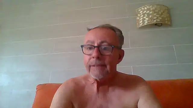 הופעת וובקאם של tuggy59