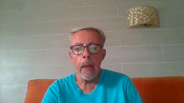 הופעת וובקאם של tuggy59