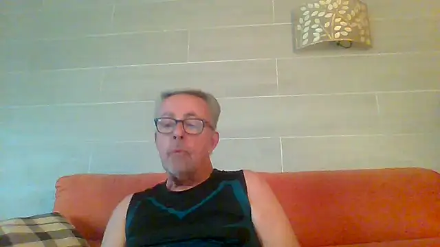 Pokazy przed kamerką – tuggy59