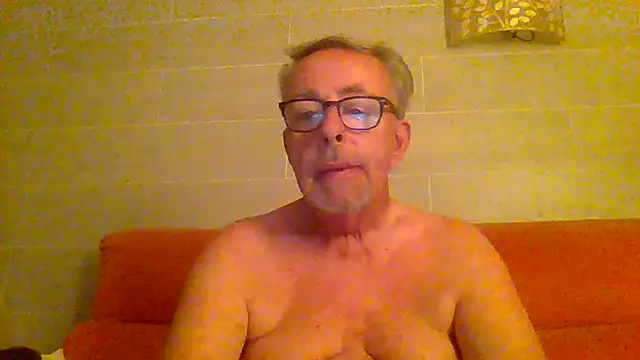 הופעת וובקאם של tuggy59