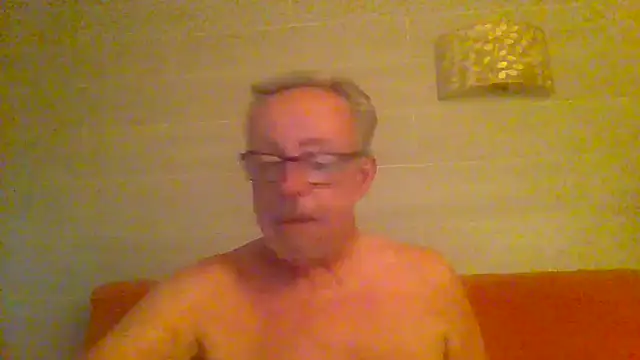 Pokazy przed kamerką – tuggy59