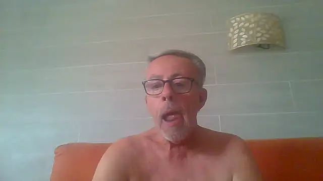 Pokazy przed kamerką – tuggy59