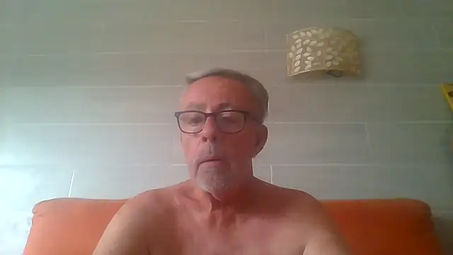 tuggy59's Webcam Show
