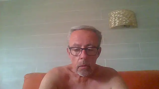 Pokazy przed kamerką – tuggy59
