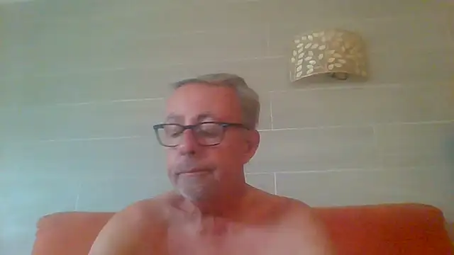 tuggy59: διαδικτυακό σόου στην κάμερα