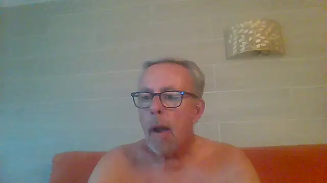 Pokazy przed kamerką – tuggy59