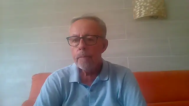 tuggy59: διαδικτυακό σόου στην κάμερα