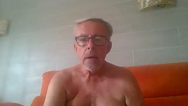 tuggy59's Webcam Show