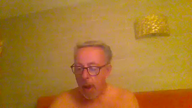 הופעת וובקאם של tuggy59