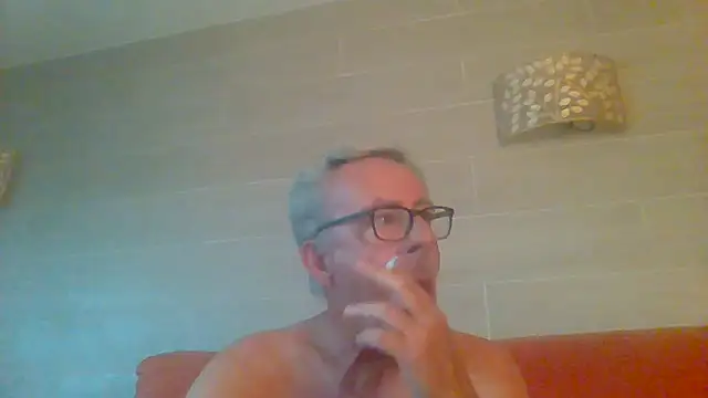 tuggy59n Webbikameraesitys