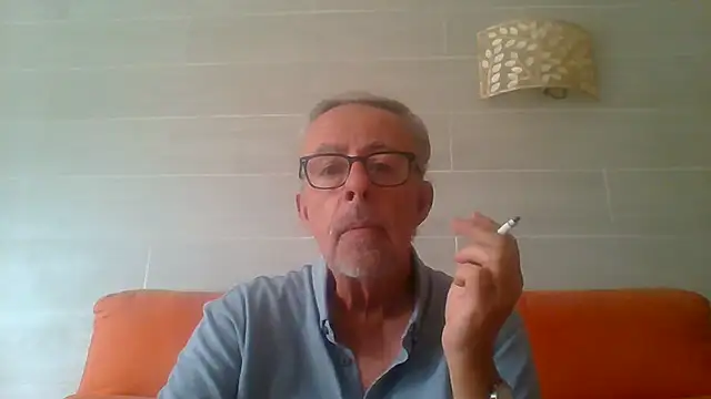 tuggy59: διαδικτυακό σόου στην κάμερα