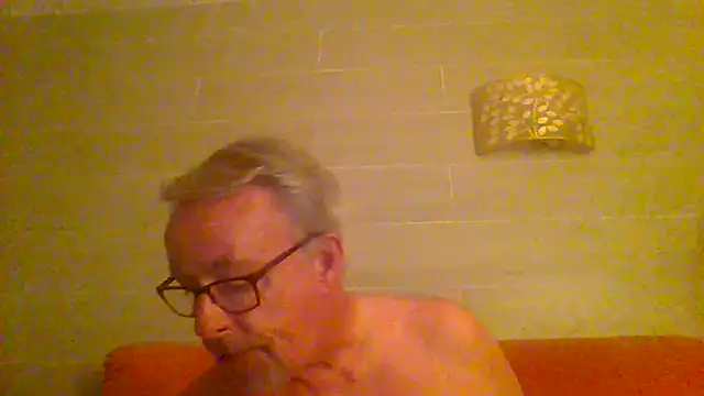tuggy59 Show in webcam