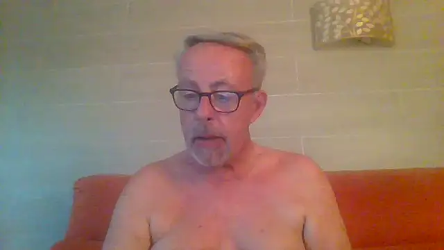 Pokazy przed kamerką – tuggy59