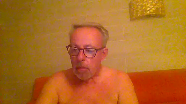 Show modela tuggy59 na web-kameri