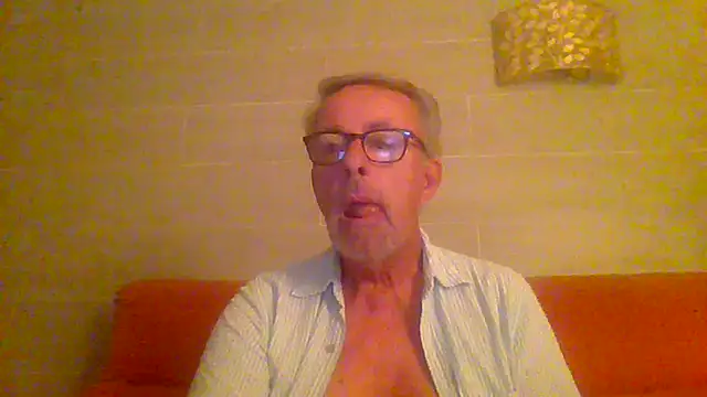 Pokazy przed kamerką – tuggy59