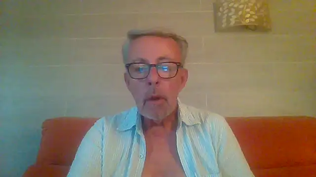 tuggy59: διαδικτυακό σόου στην κάμερα