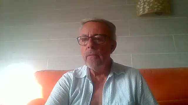 Pokazy przed kamerką – tuggy59