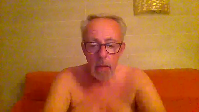 הופעת וובקאם של tuggy59