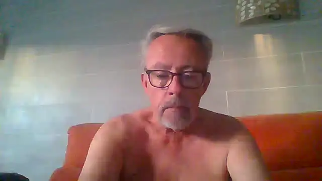 tuggy59's Webcam Show