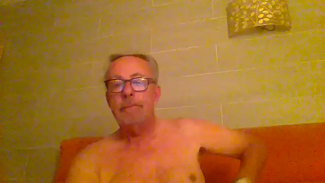 Pokazy przed kamerką – tuggy59
