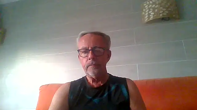 tuggy59's Webcam Show
