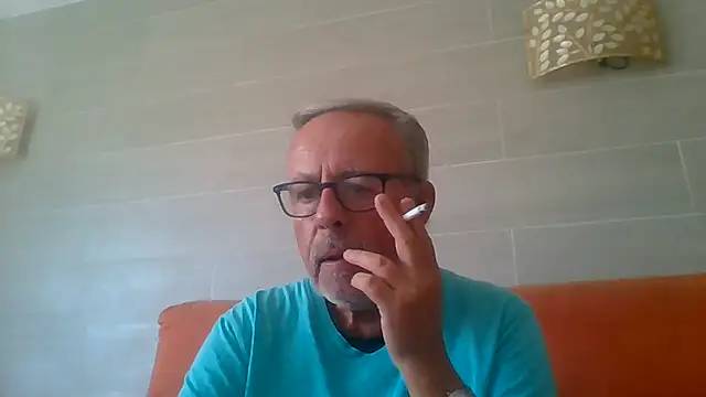 tuggy59 Show in webcam