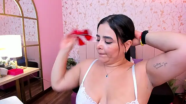 taylor_bennet's Live XXX Chat