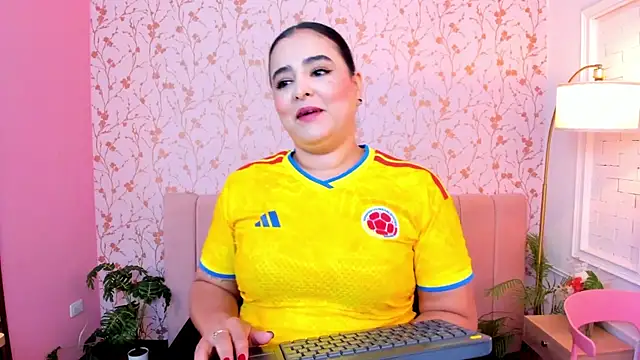 taylor_bennet's Live XXX Chat