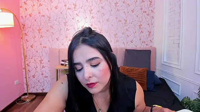taylor_bennet's Live XXX Chat