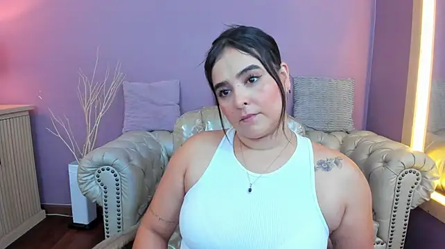 Chat +18 de taylor_bennet ao vivo