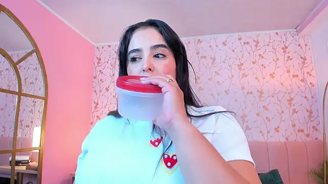 taylor_bennet's Live XXX Chat