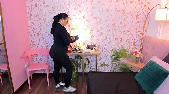 taylor_bennet's Webcam Show