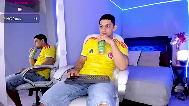 Alex_cute77 Adlı Modelin Web Kamerası Şovu