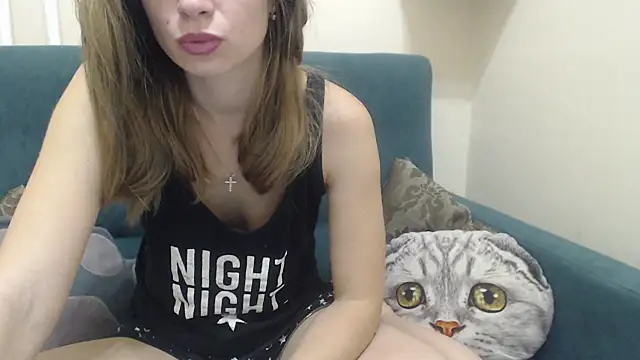 BustyBlondyShow's Live XXX Chat