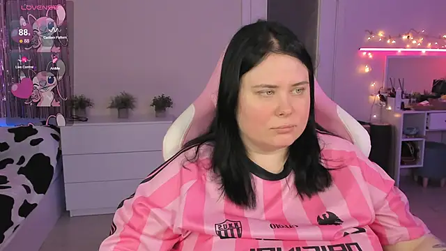 Akemi_BBW's Live XXX Chat