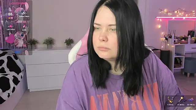 Akemi_BBW's Live XXX Chat