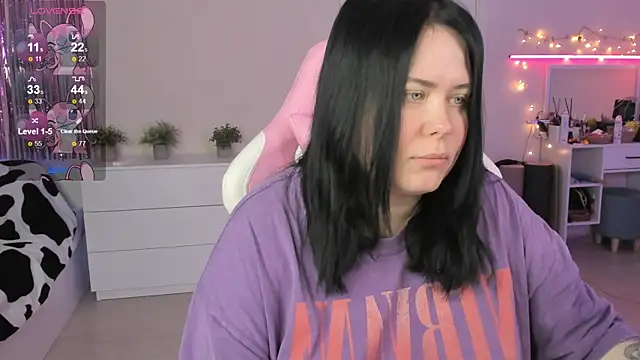 Akemi_BBW's Live XXX Chat