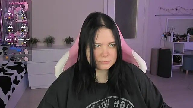 Živá chatovací místnost Akemi_BBW