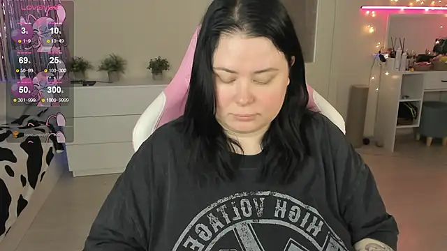 Pokój czatu na żywo – Akemi_BBW