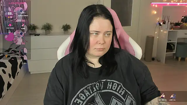 Онлайн чат Akemi_BBW