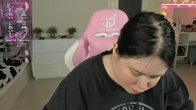 Akemi_BBW 라이브 XXX 채팅