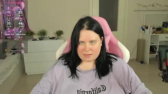Akemi_BBW's Live Chat Room